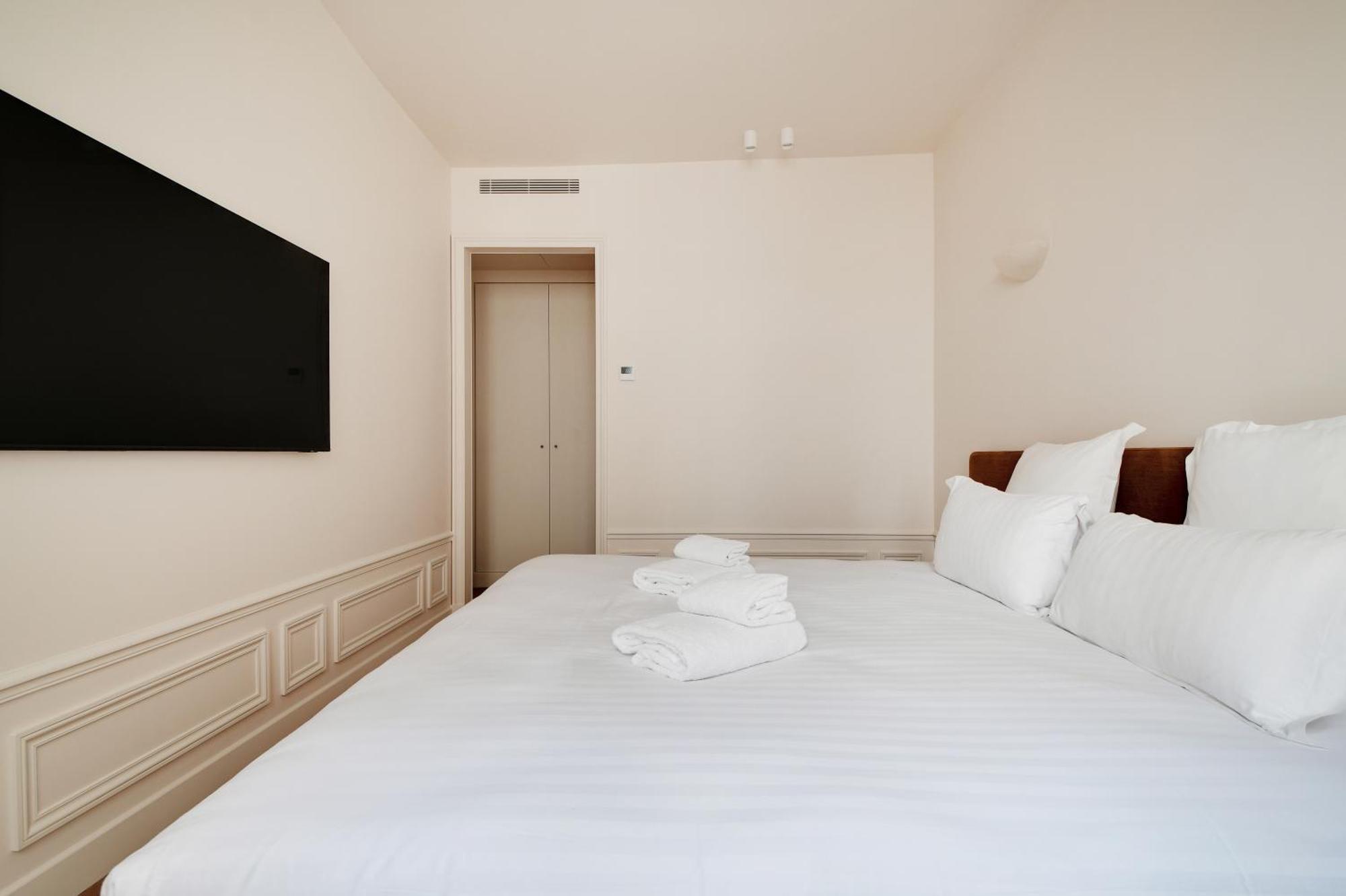 Pick A Flat'S Apartements With Services In Louvre - Rue Des Halles 파리 외부 사진